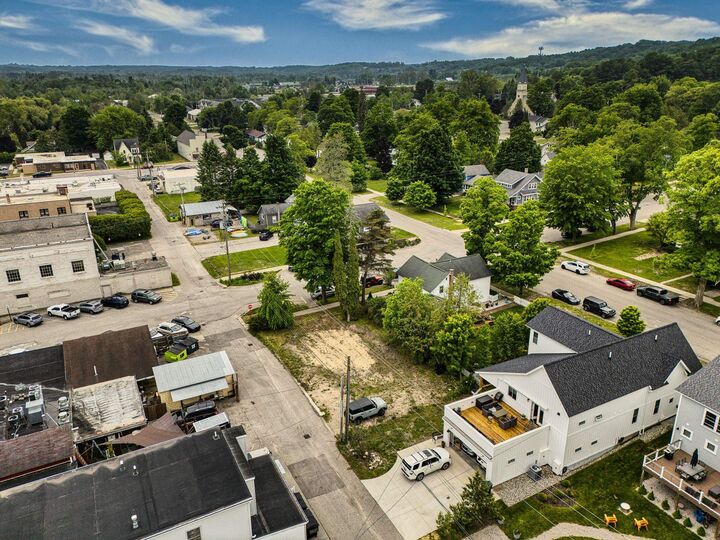 Property Photo:  112 W Madison Avenue  MI 49682 