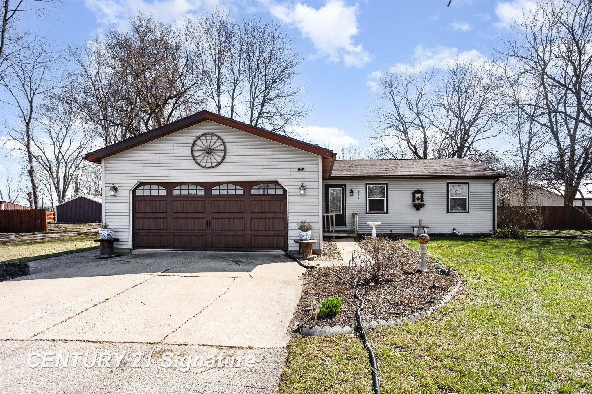 Property Photo: 9075 East Road MI 48417