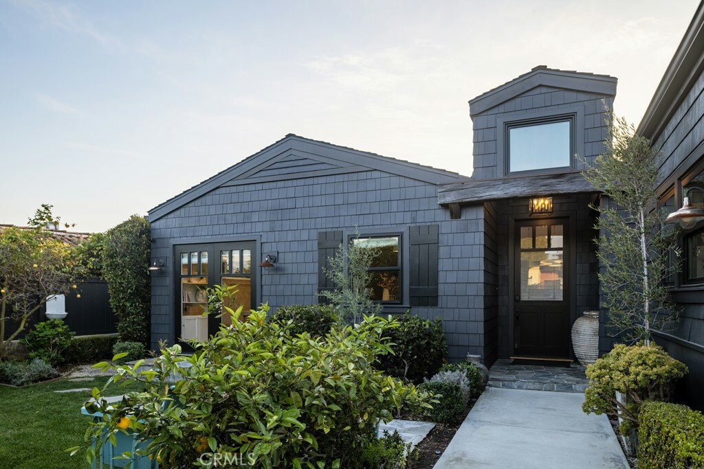 Property Photo: 531 De Anza Drive CA 92625
