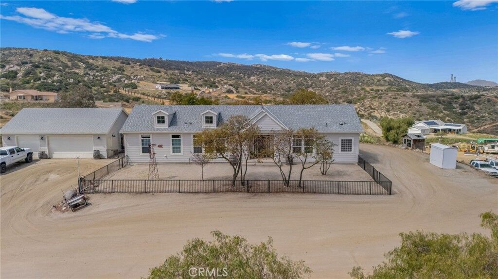 Property Photo: 22841 Seabright Place CA 92567