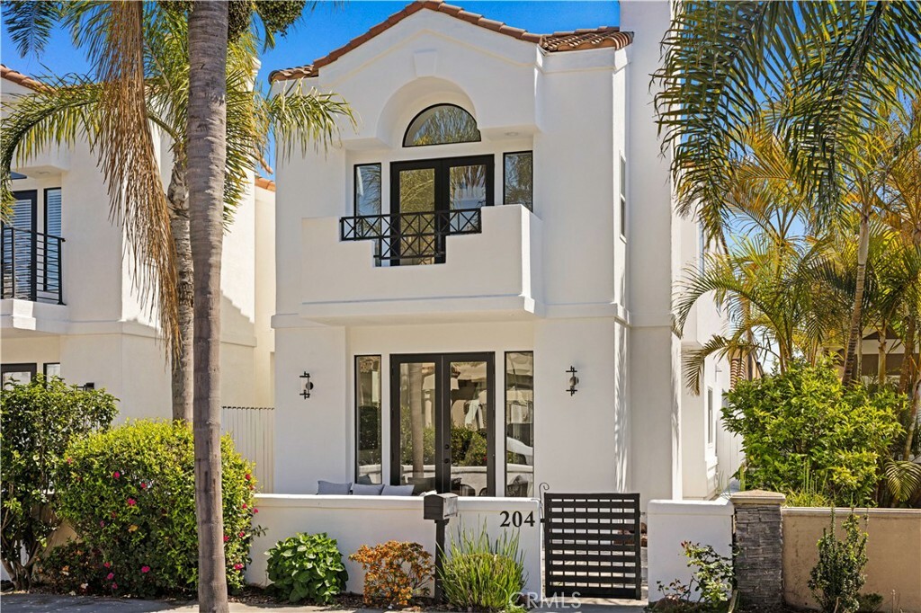 204 Lincoln Ave  Huntington Beach CA 92648 photo