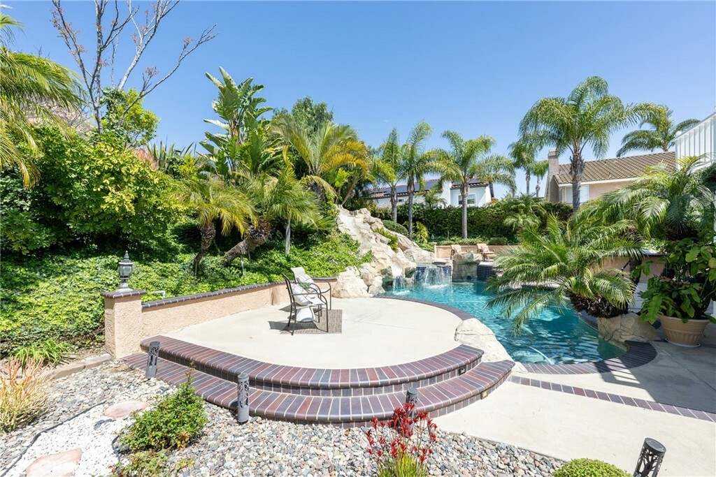 Property Photo: 28155 Meadow Land Drive CA 92887