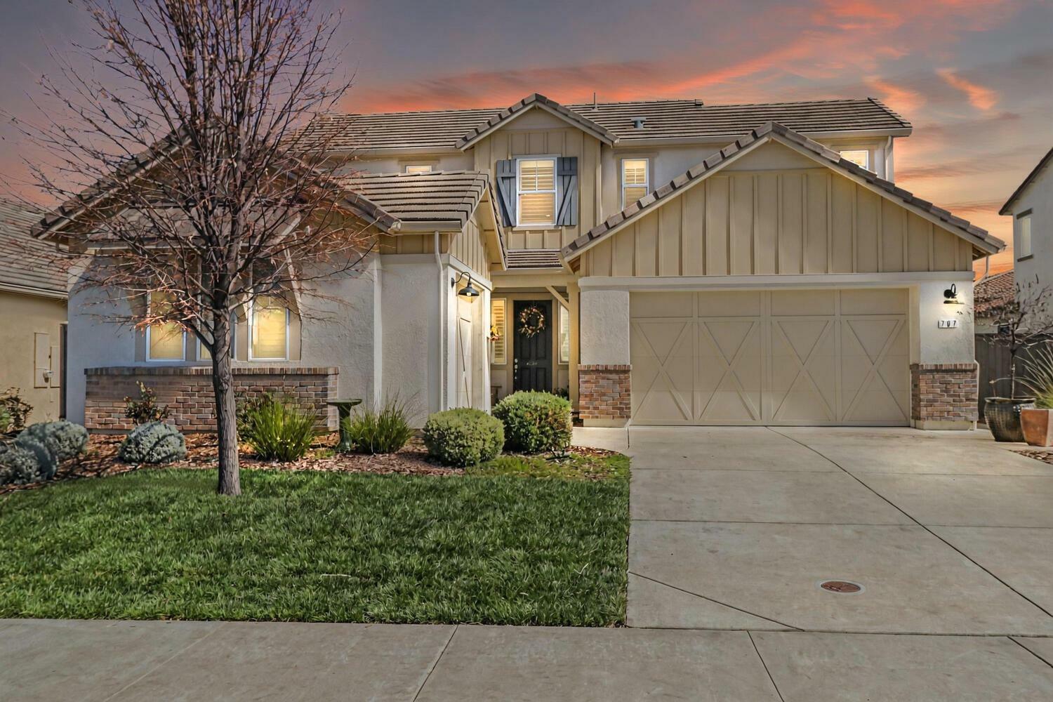 Property Photo:  707 Gentle Breeze Way  CA 95765 