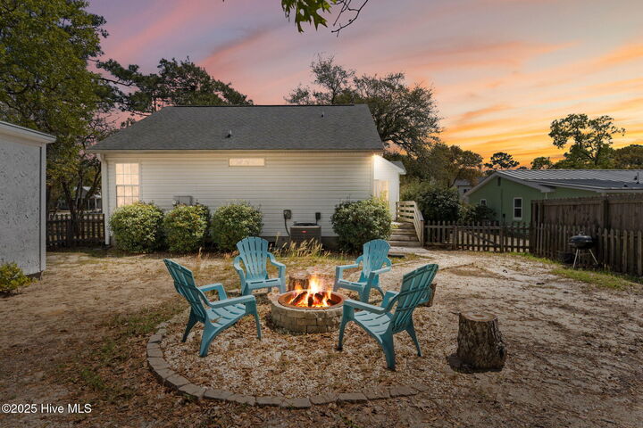 Property Photo:  103 NE 5th Street  NC 28465 