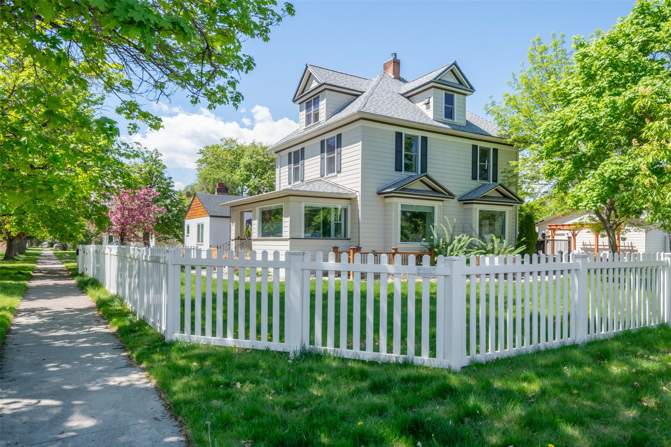 Property Photo: 603 Edith Street MT 59801