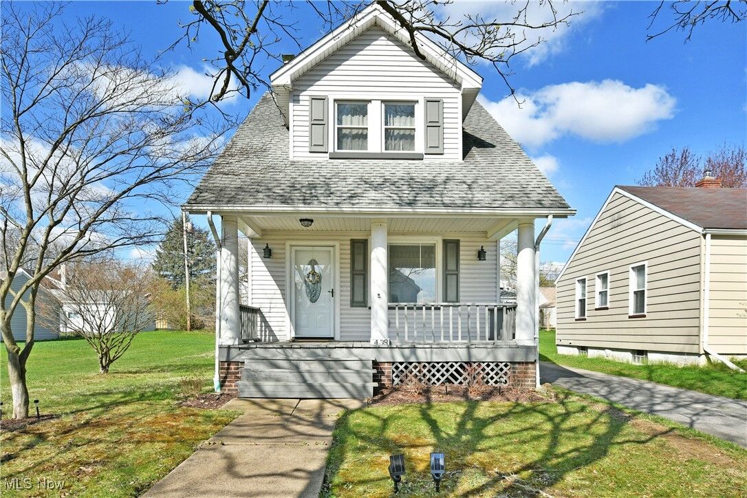 Property Photo: 438 Garfield Street OH 44437
