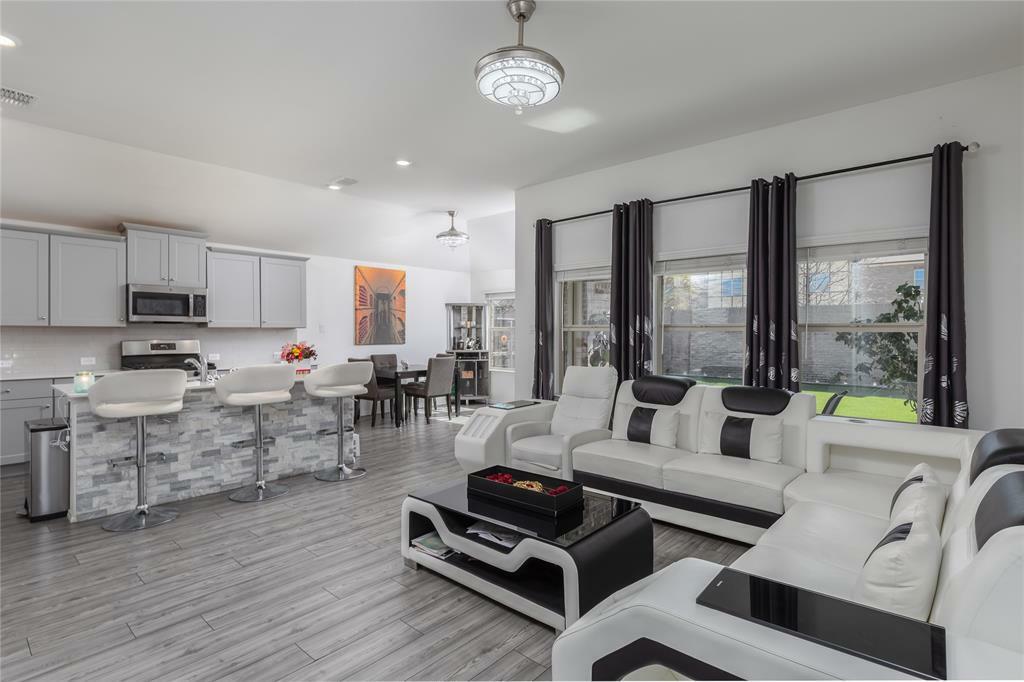 4512 Hiddenite Road  Little Elm TX 76227 photo