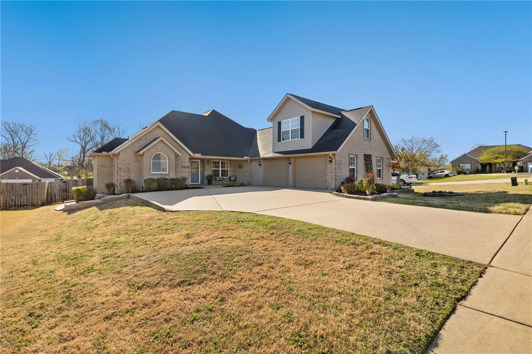 705 SW Maidstone Avenue  Bentonville AR 72712 photo