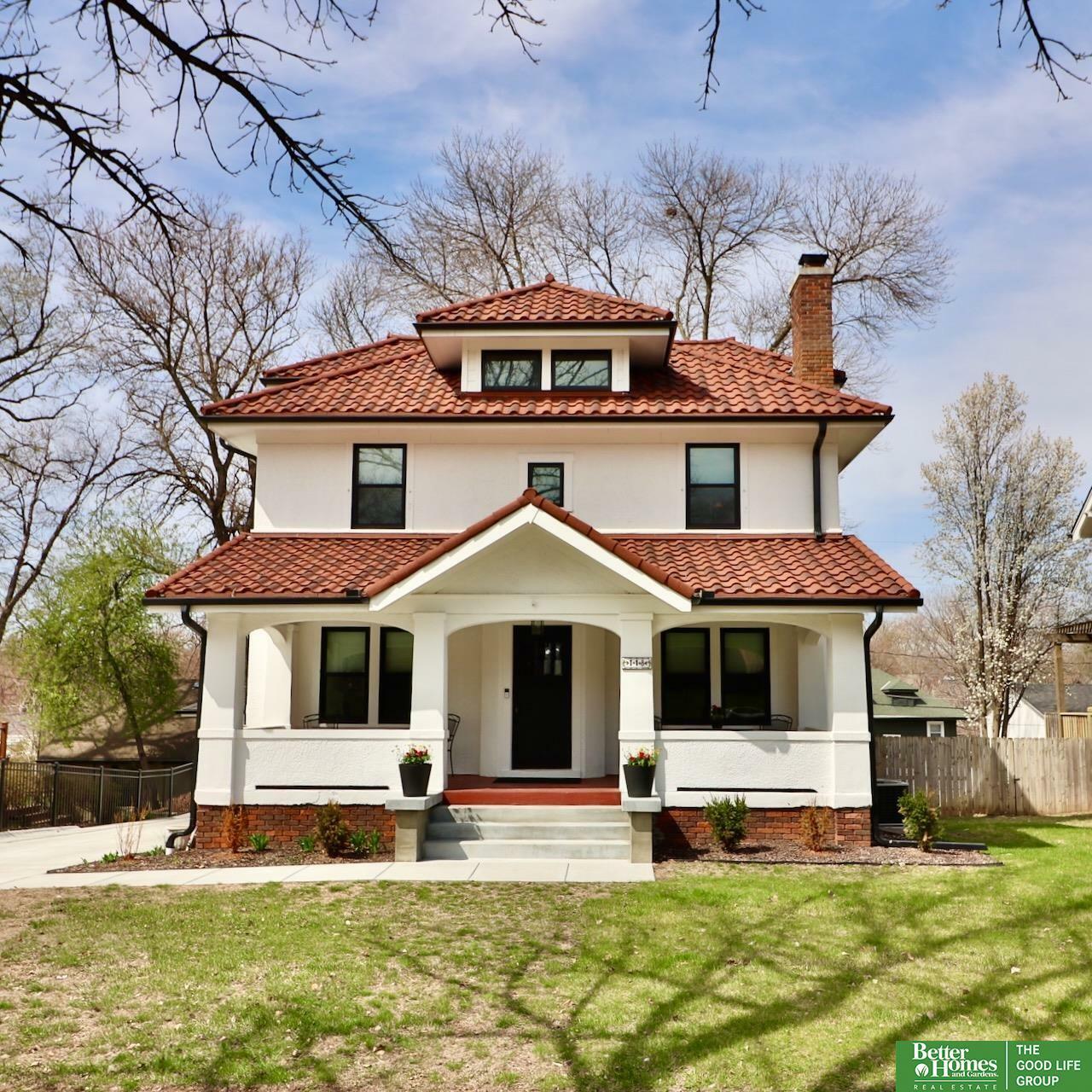 Property Photo: 118 S 49th Avenue NE 68132