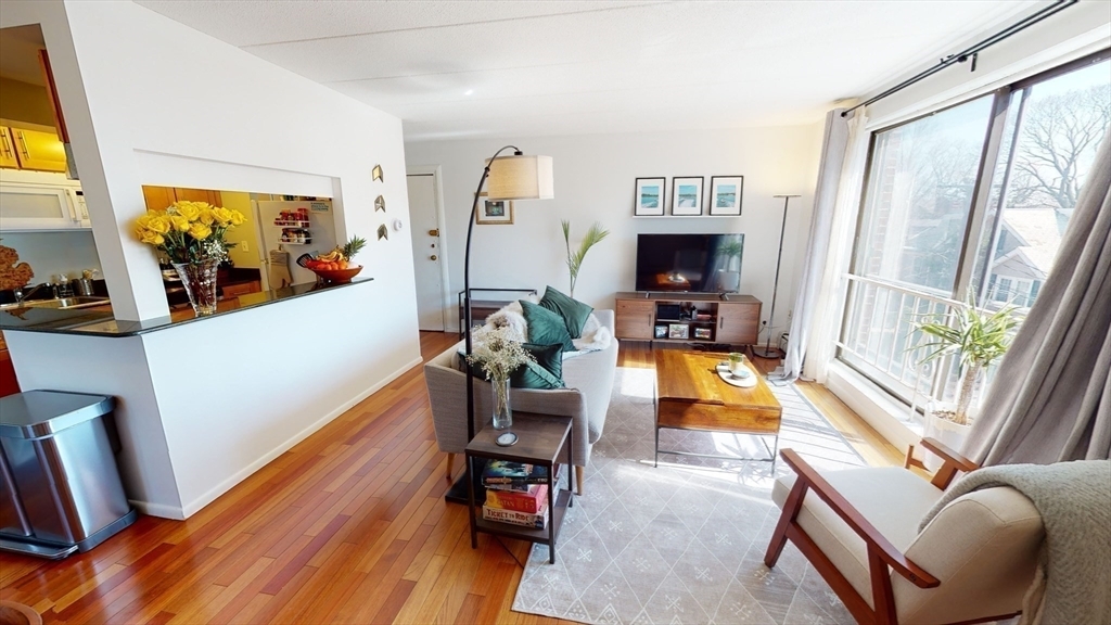 Property Photo:  31 Harris St 302  MA 02446 