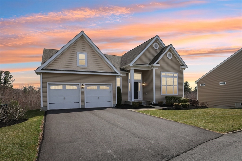 Property Photo:  11 Sierra Ct 10  MA 01844 