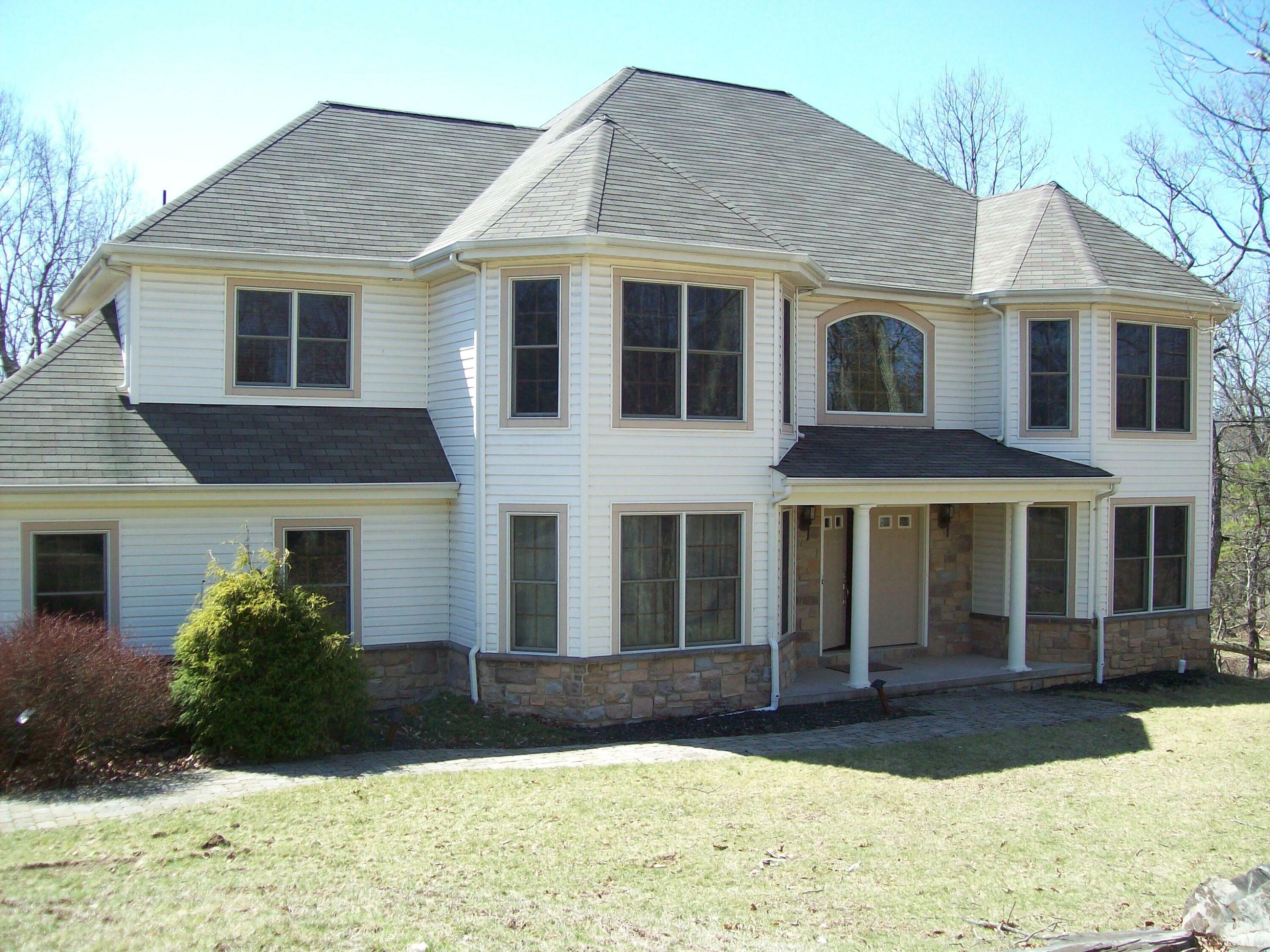 Property Photo: 373 Sunrise Dr PA 18332