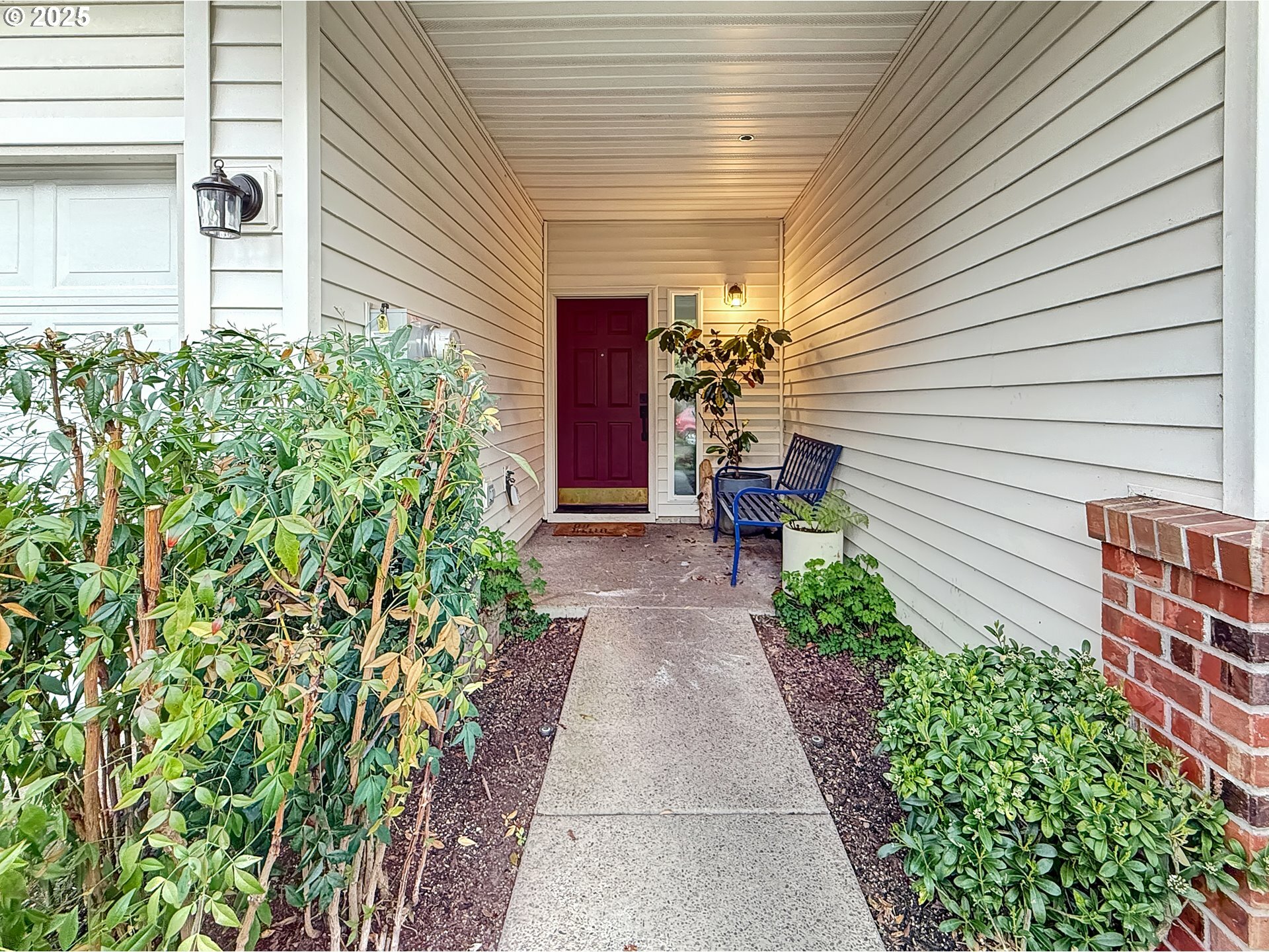 Property Photo: 21069 SW Madeira Ter OR 97140