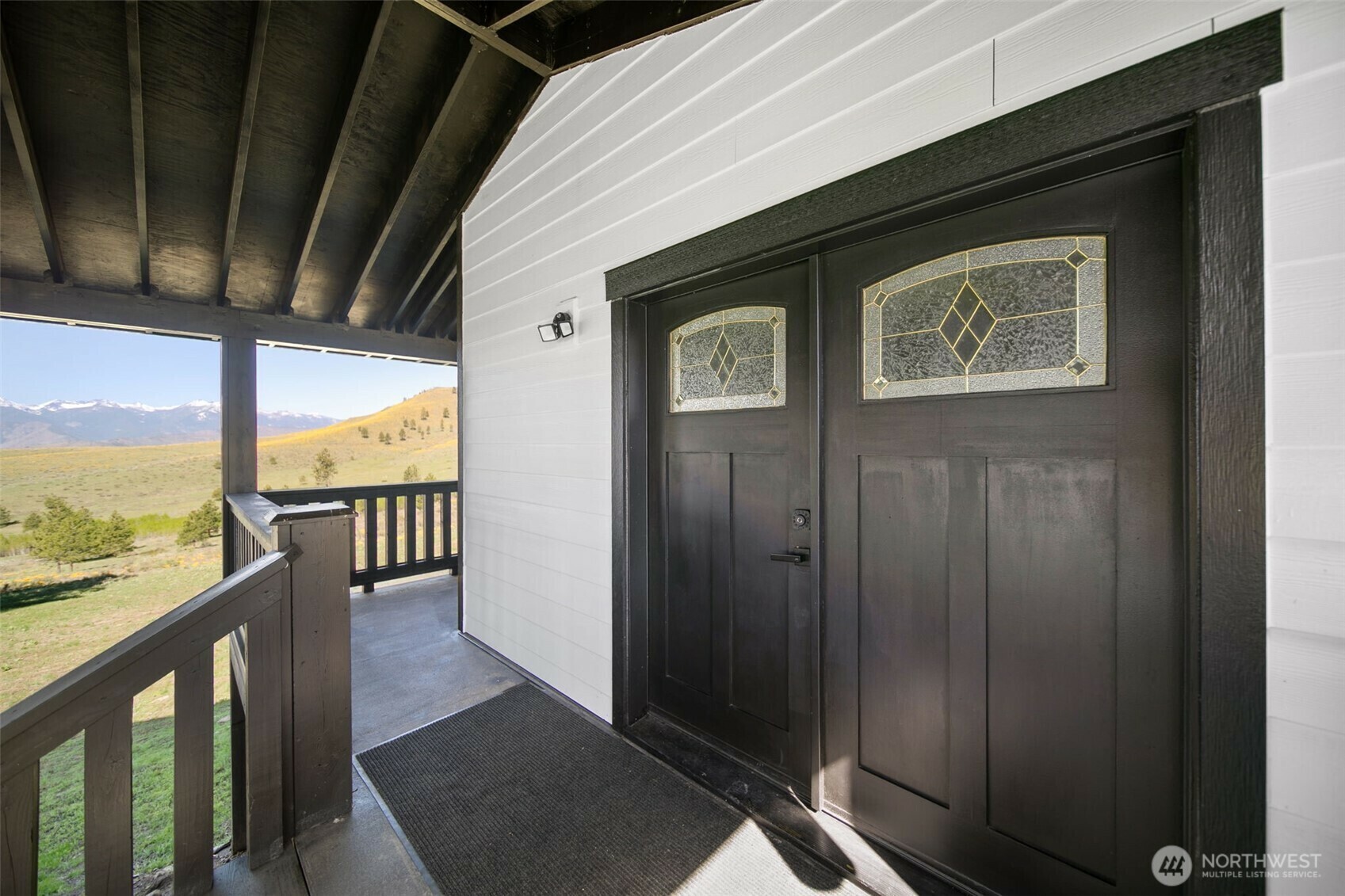 Property Photo: 696 Texas Creek Rd WA 98814