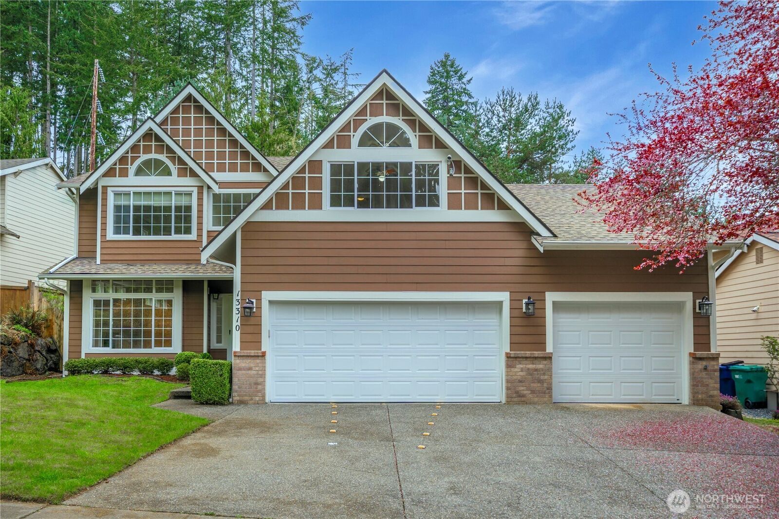 Property Photo:  13310  59th Avenue W  WA 98026 