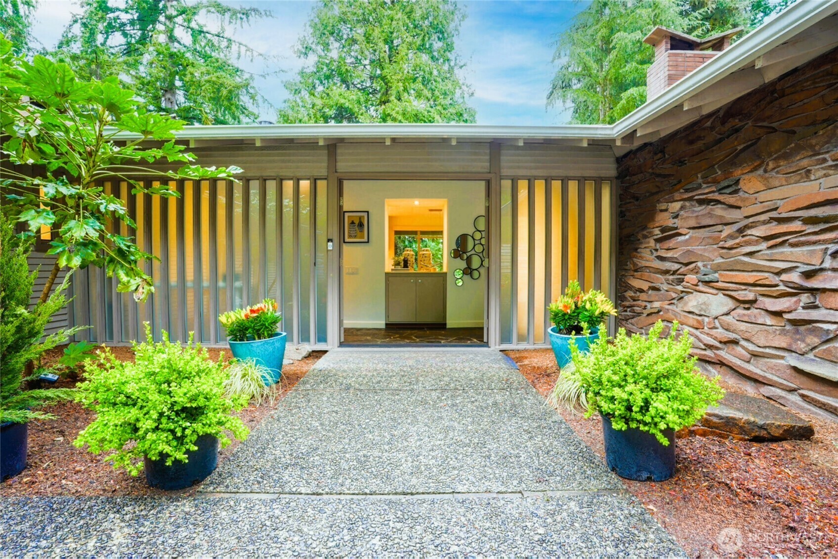 Property Photo: 1016 122nd Avenue SE WA 98005