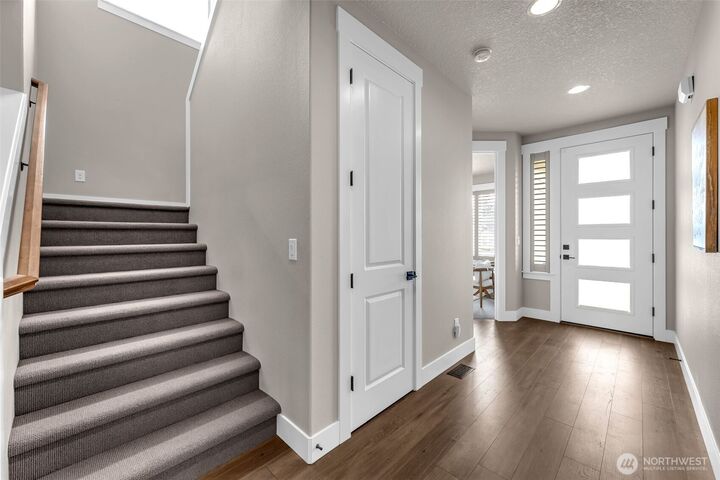 Property Photo: 11407 SE 11th Circle WA 98664