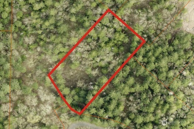 Property Photo: 116 Xx 198th Avenue E WA 98027