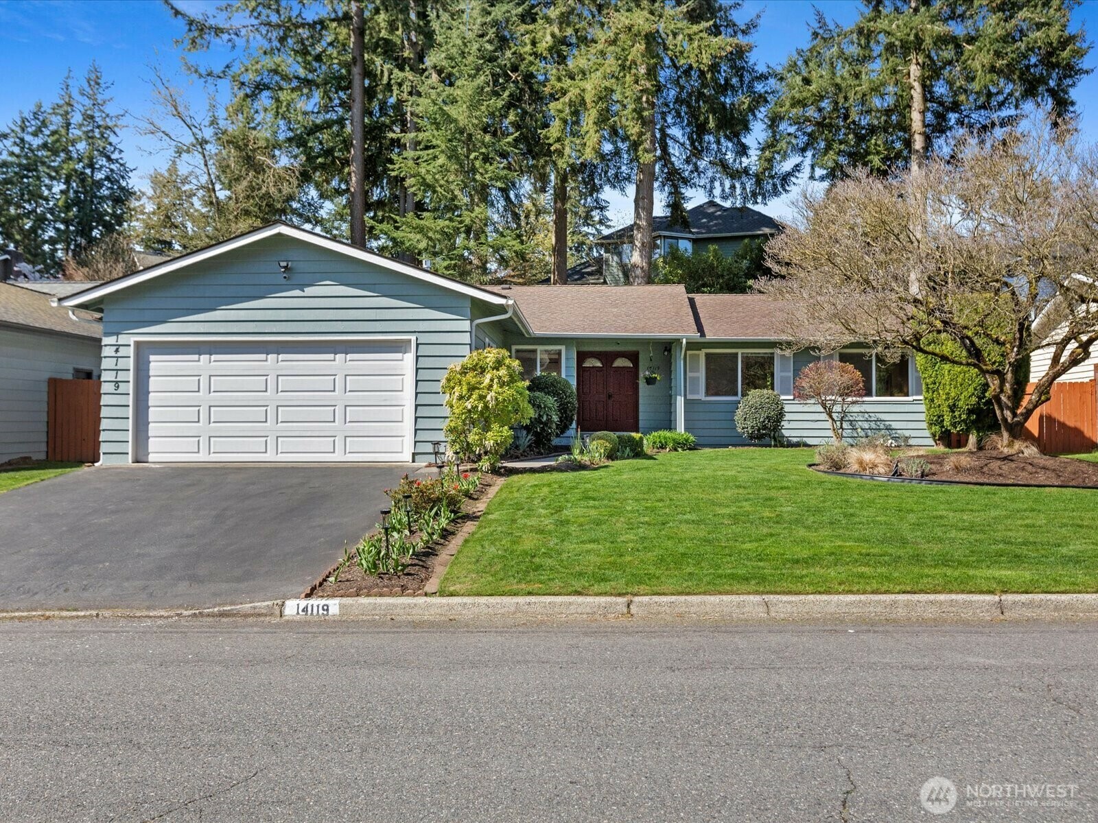 Property Photo: 14119 110th Avenue NE WA 98034