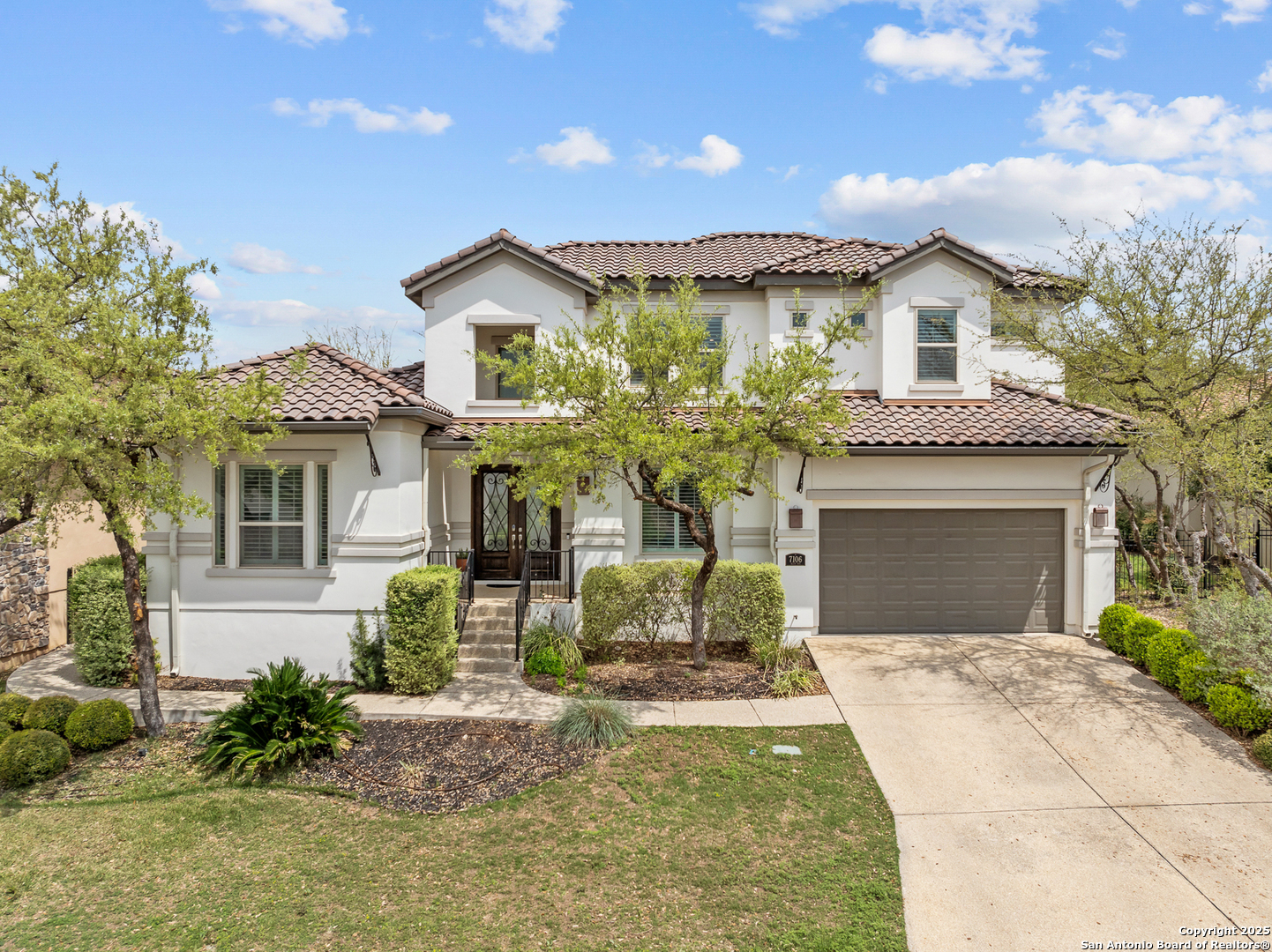 Property Photo: 7106 Bluff Run TX 78257