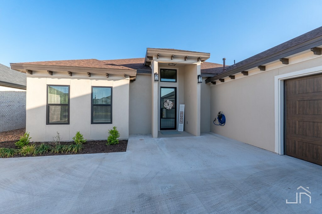 Property Photo: 5318 Riviera Lane TX 76904