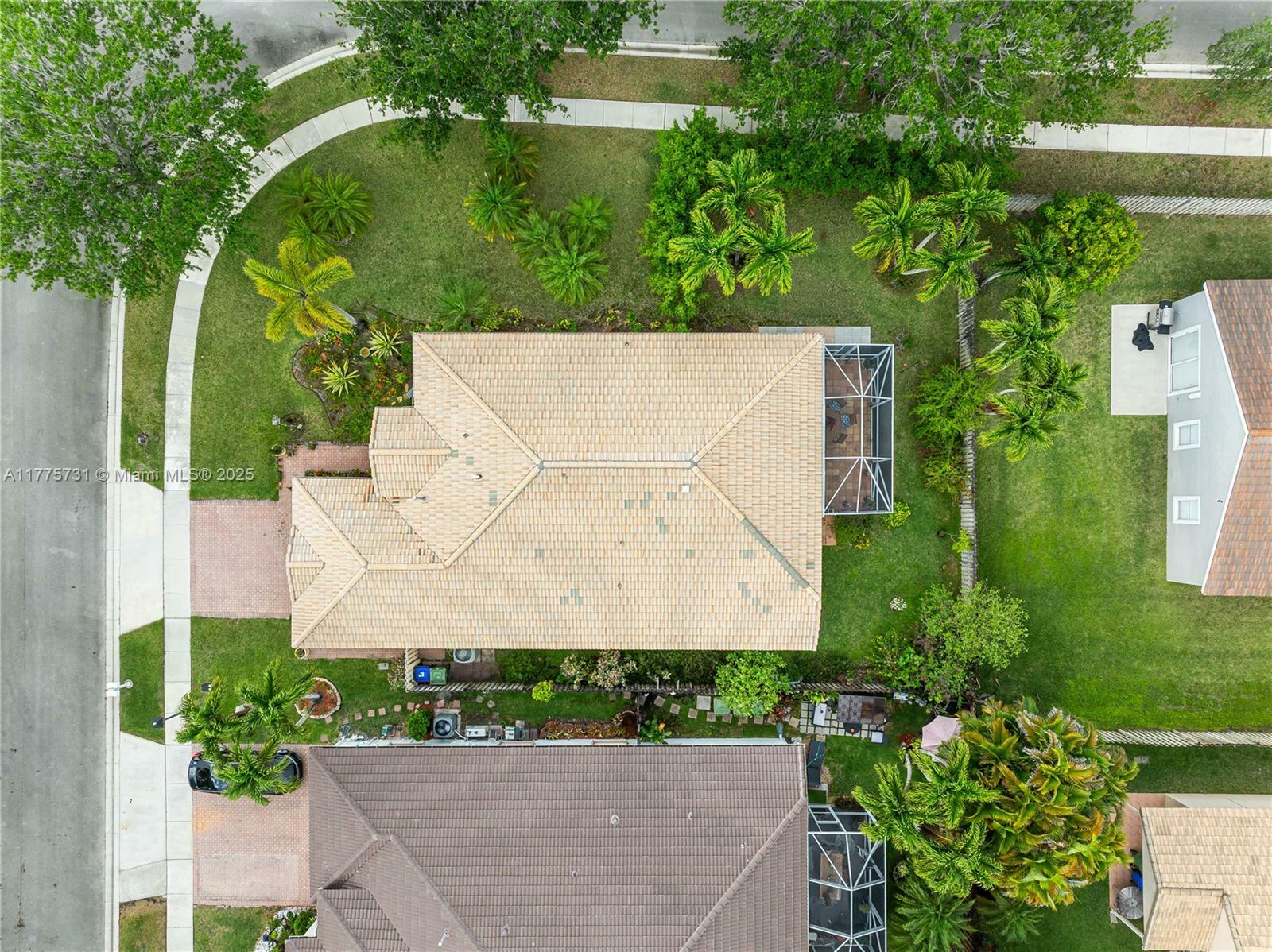 Property Photo: 1275 NW 144th Ave FL 33028