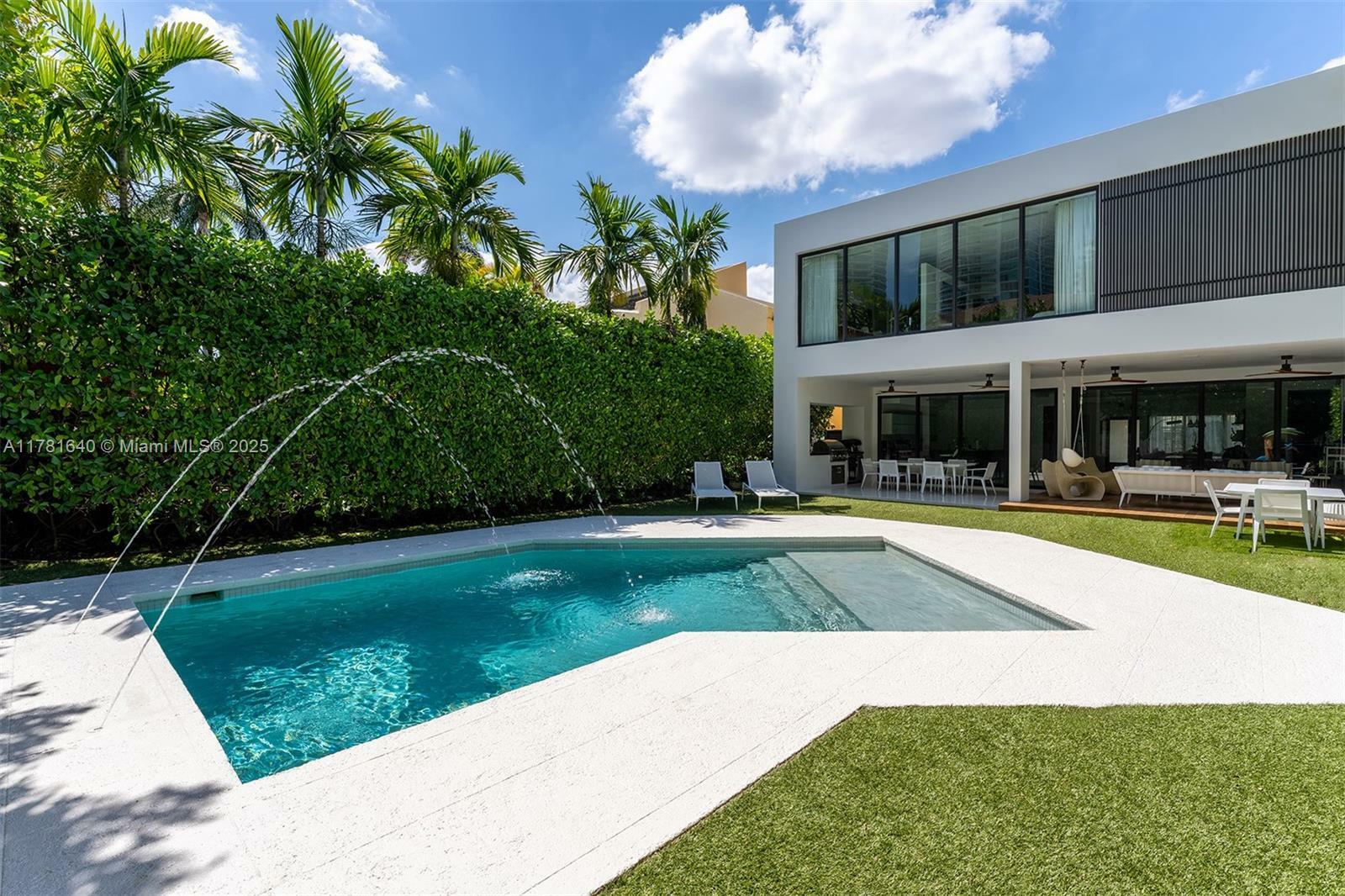 2031 S Miami Ave  Miami FL 33129 photo