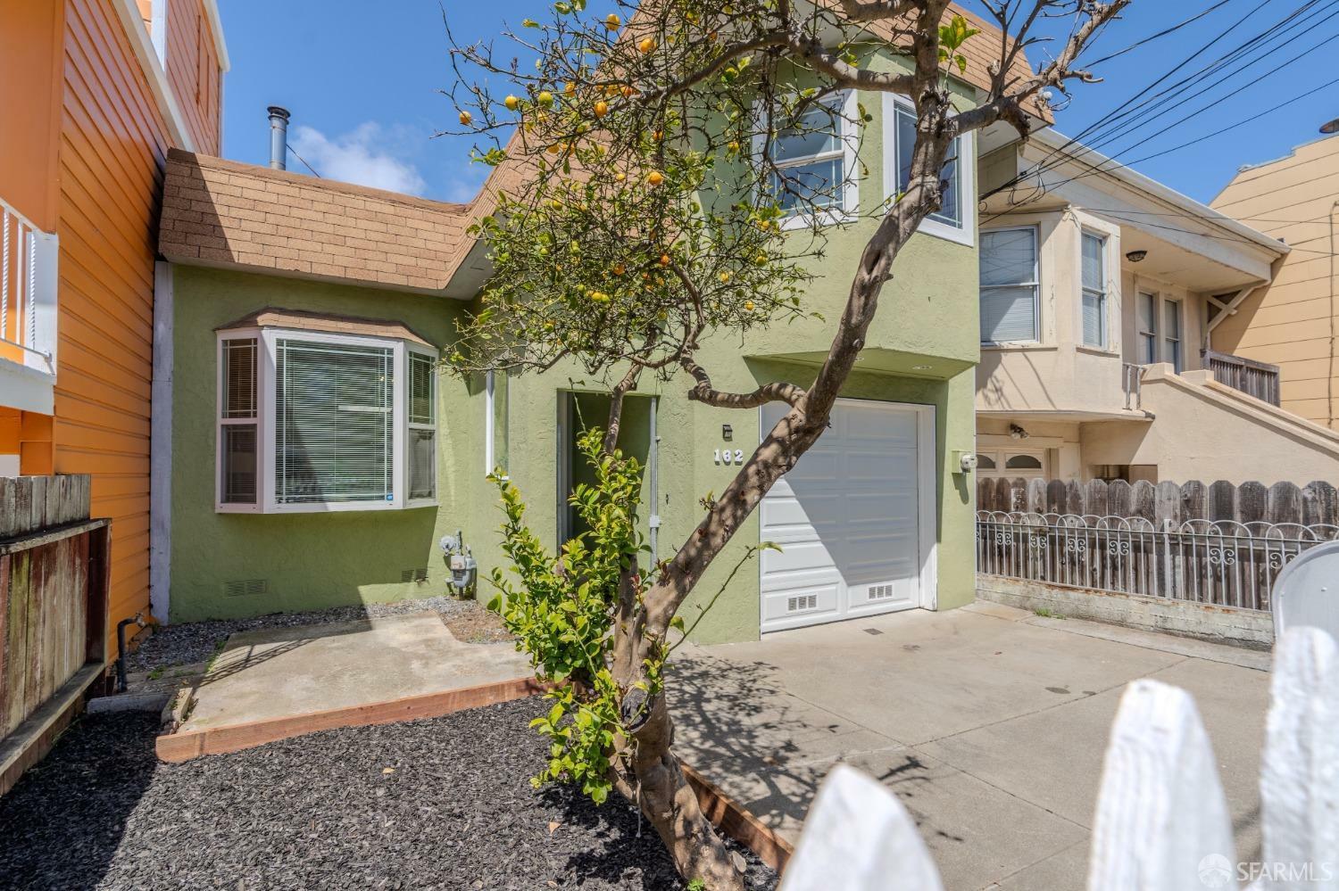Property Photo: 162 Rae Avenue CA 94112