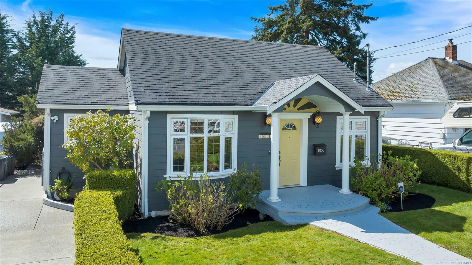 Property Photo: 1039 Dunsmuir Rd BC V9A 5C5