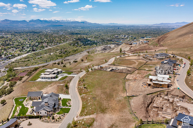 Property Photo: 4053 E Canyon Estates Dr 28 UT 84121