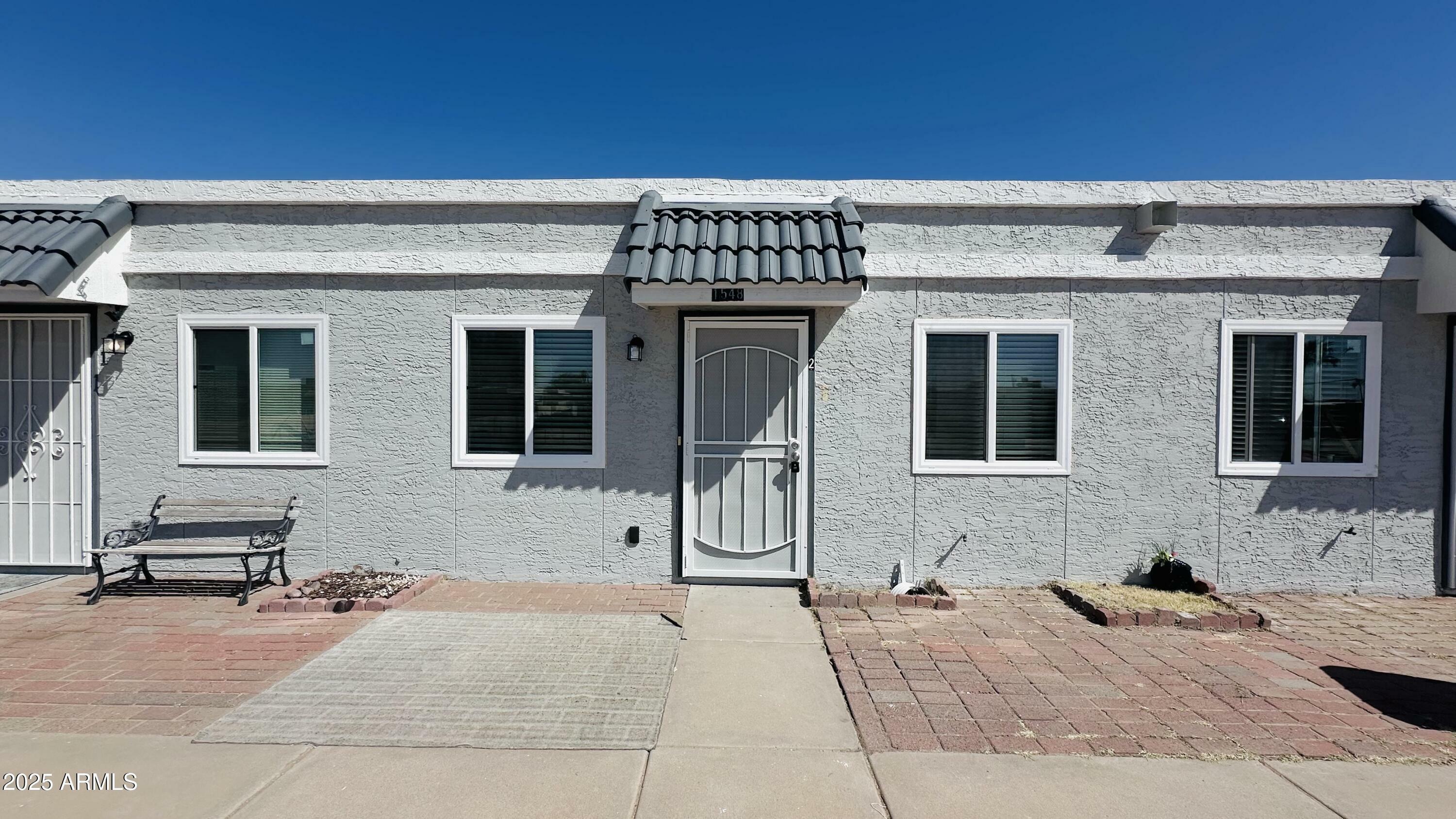 Property Photo: 1548 E 26th Lane 2 AZ 85119