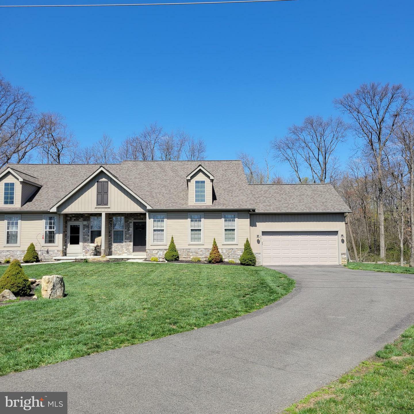 Property Photo: 903 Quail Run Drive PA 17268