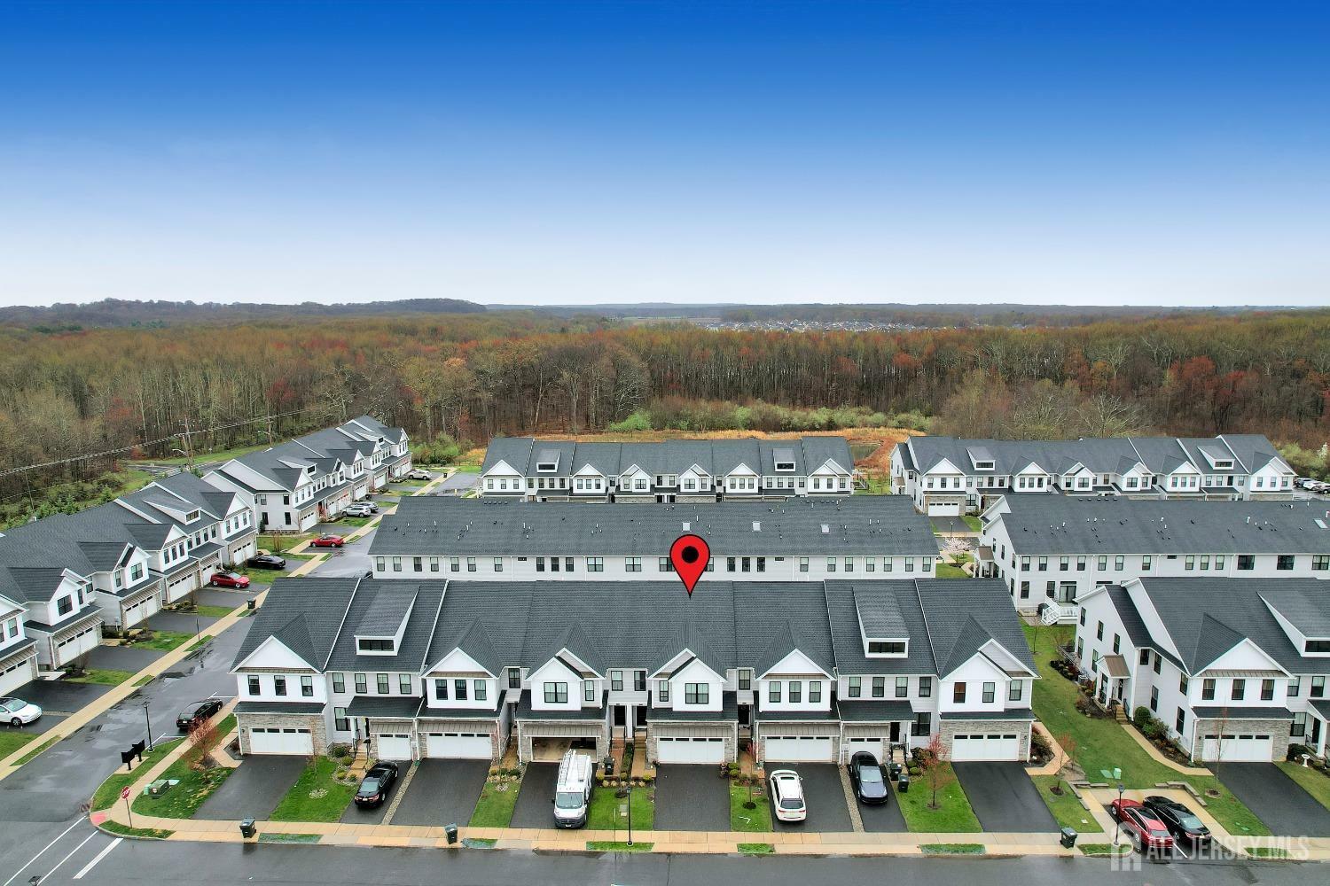 Property Photo:  9 Clover Lane  NJ 08831 