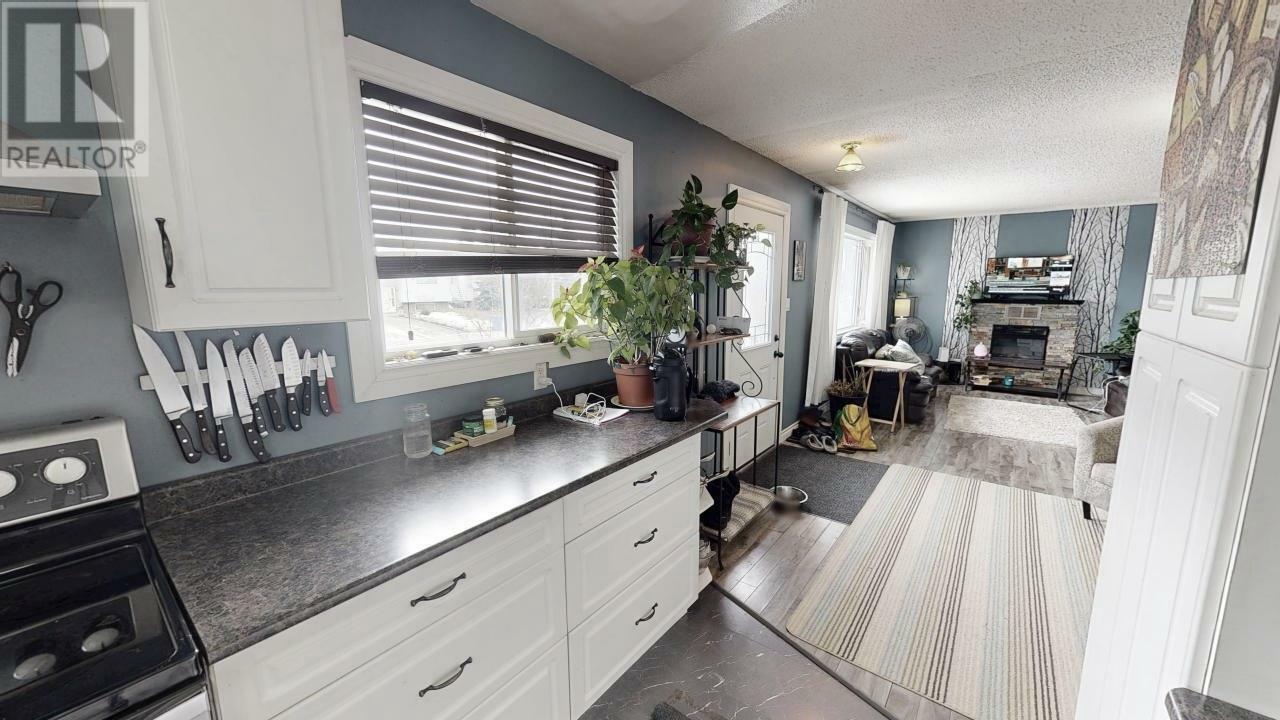 Photo de la propriété: 8919 91 Street BC V1J 4T4