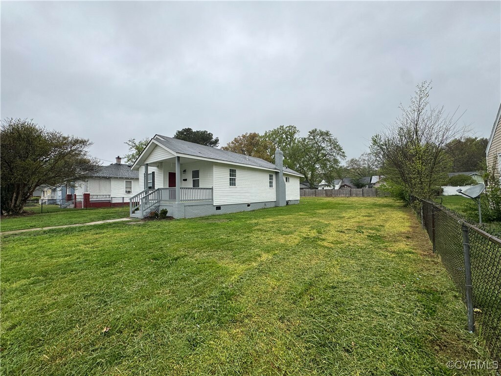 Property Photo:  3105 1/2 Logandale Avenue  VA 23224 