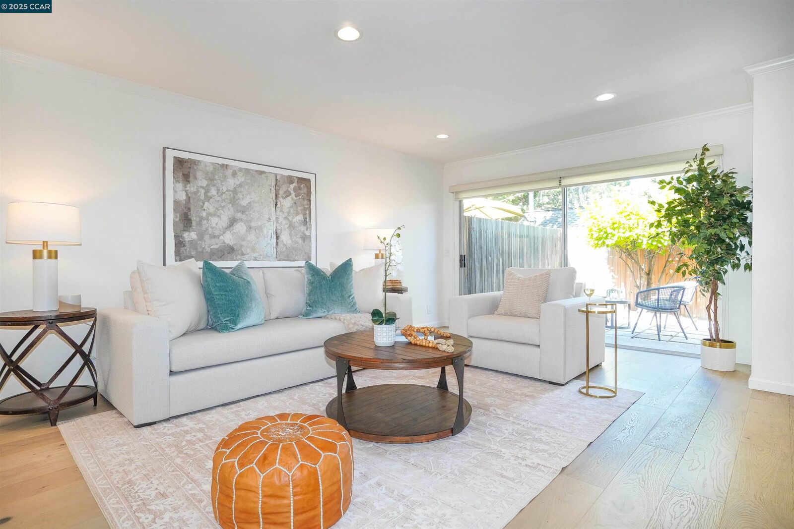 Property Photo:  1932 Ptarmigan Dr 3  CA 94595 