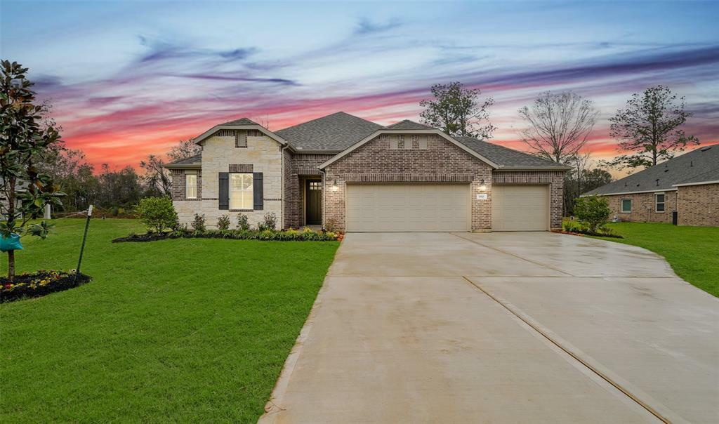 Property Photo: 990 Tarkington Timbers Drive TX 77327