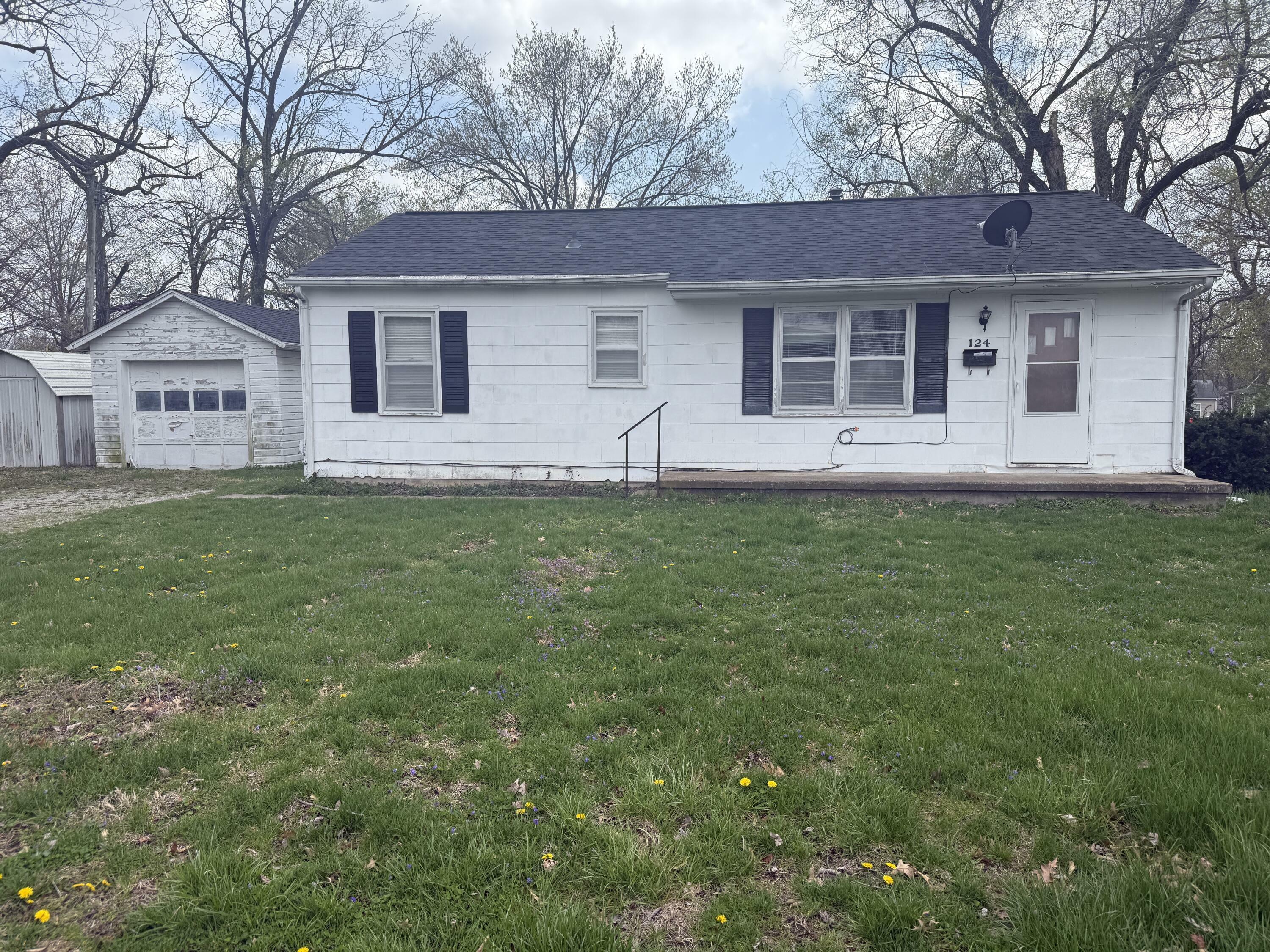 Property Photo:  124 W Vine Street  MO 65265 