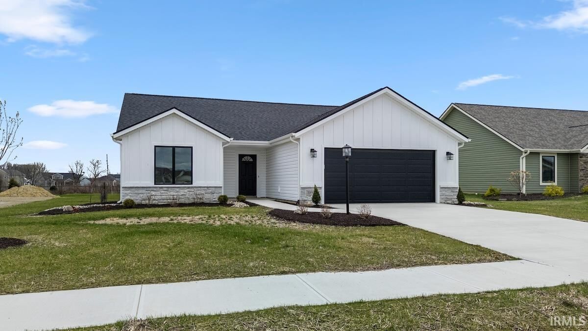 Property Photo: 1092 Zenos Boulevard IN 46818