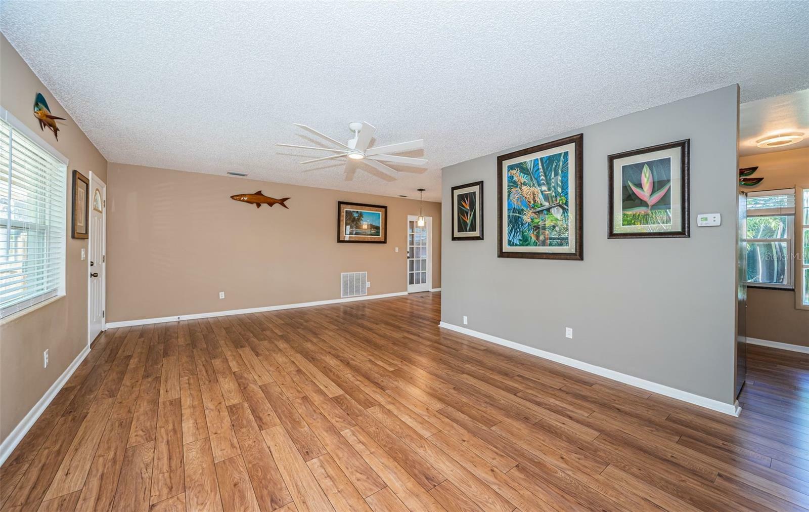 Property Photo: 13865 Bermuda Drive FL 33776