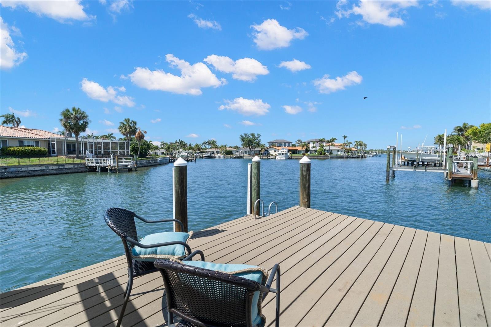 2057 Kansas Avenue NE  St Petersburg FL 33703 photo