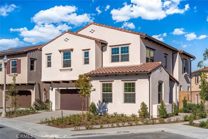 Property Photo:  243 Canterbury  CA 92618 