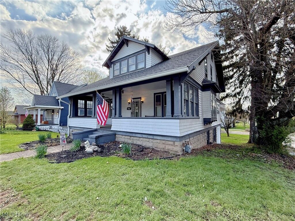 Property Photo:  3709 Grand Central Avenue  WV 26105