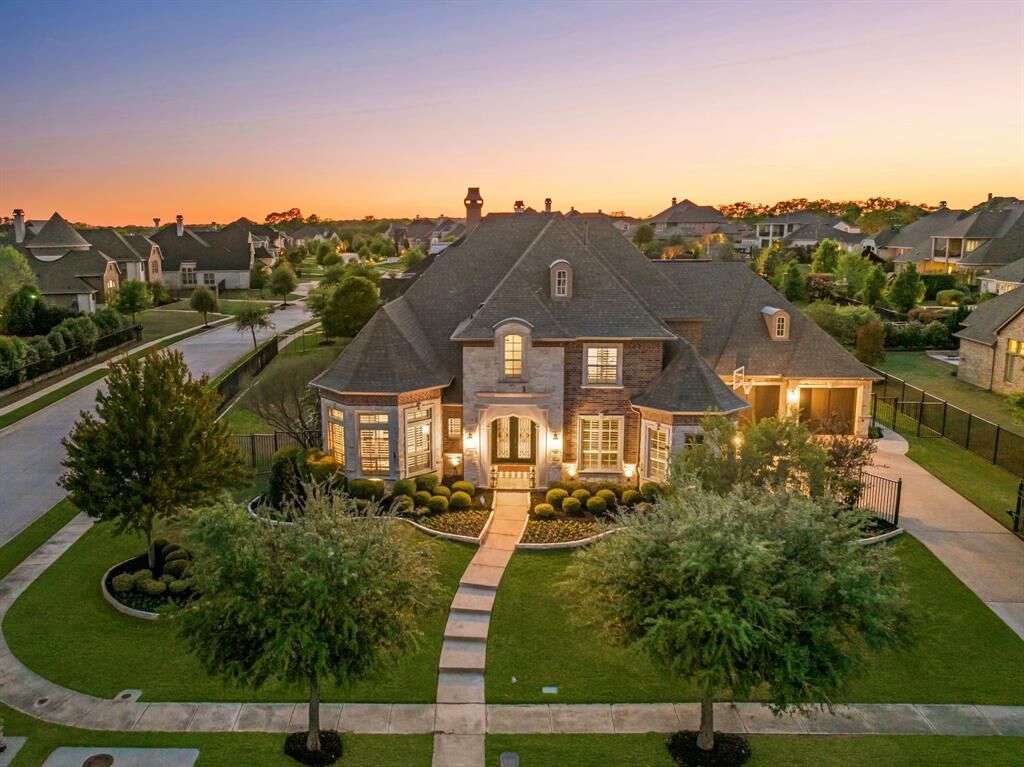 Property Photo:  1000 Lexington Terrace  TX 76092 