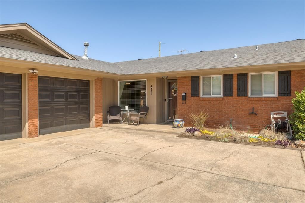 Property Photo: 4221 NW 60th Street OK 73112