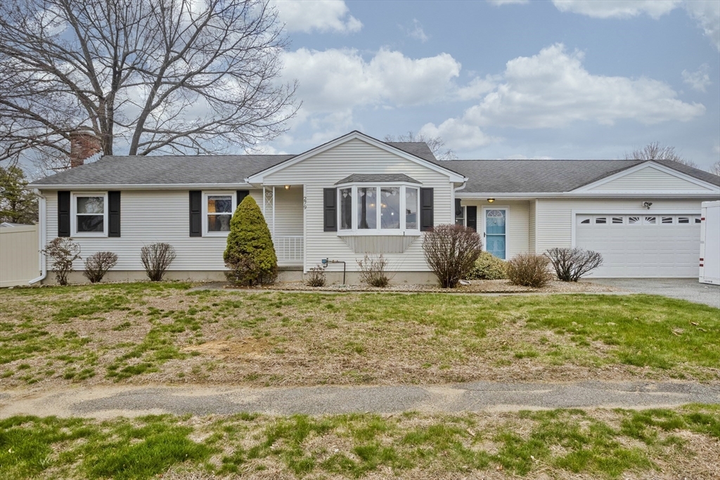 279 Bostwick Ln  Chicopee MA 01020 photo