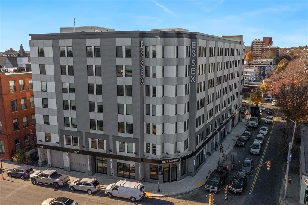 Property Photo: 585 Essex St 504 MA 01901
