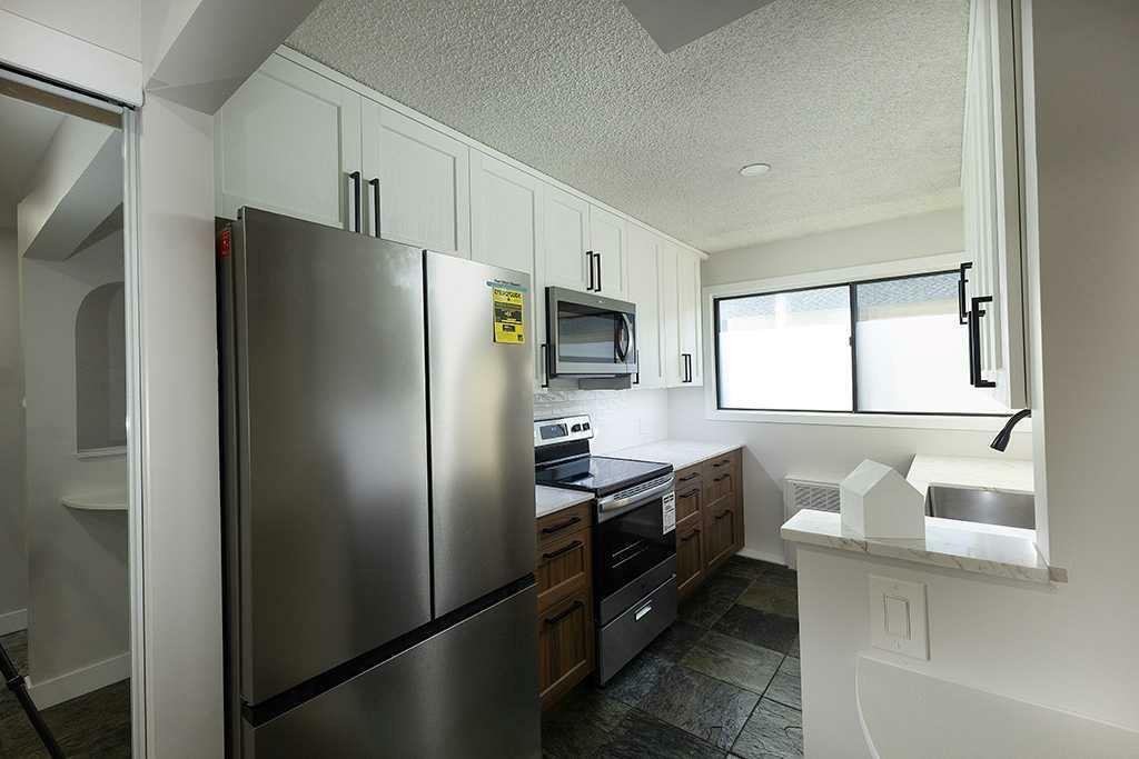 Photo de la propriété: 2400 15 Street SW 18 AB T2T 5S3