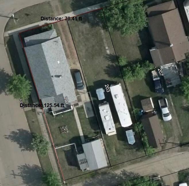 Property Photo: 203 2 Avenue E AB T0J 1P0