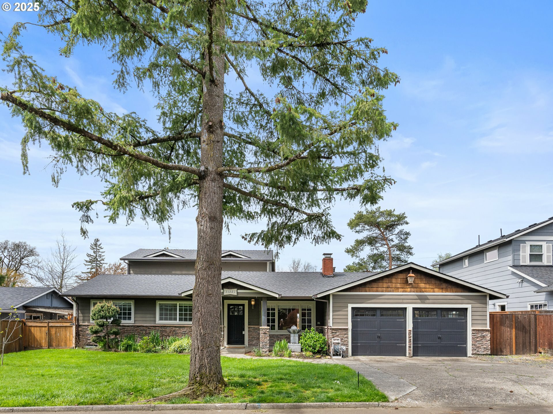 Property Photo: 13145 SW 61st Ave OR 97219